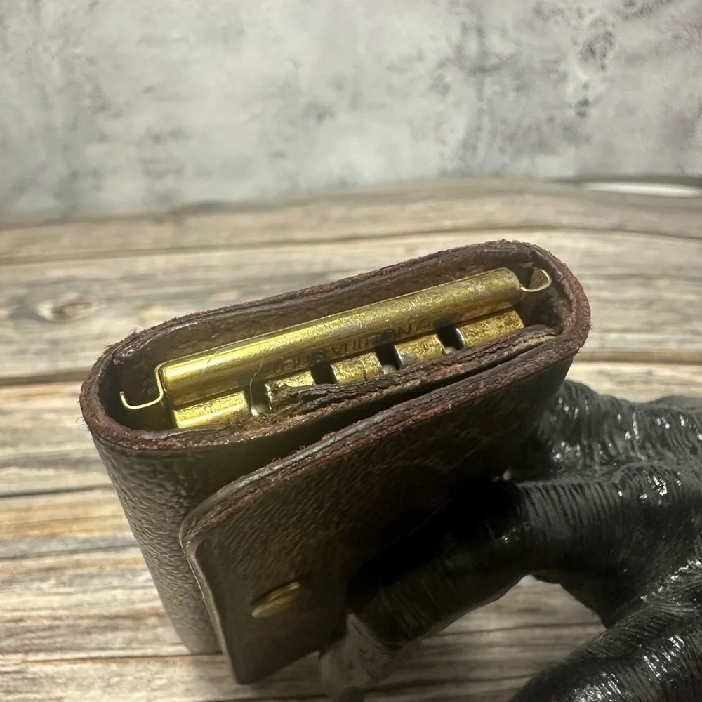 LOUIS VUITTON Monogram Multiples 4 Ring Key Holder​​​